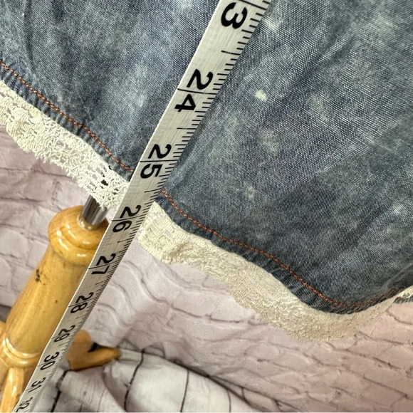 gimmicks by BKE boho western top sz small lace hem southwestern tapestry - Picture 7 of 12